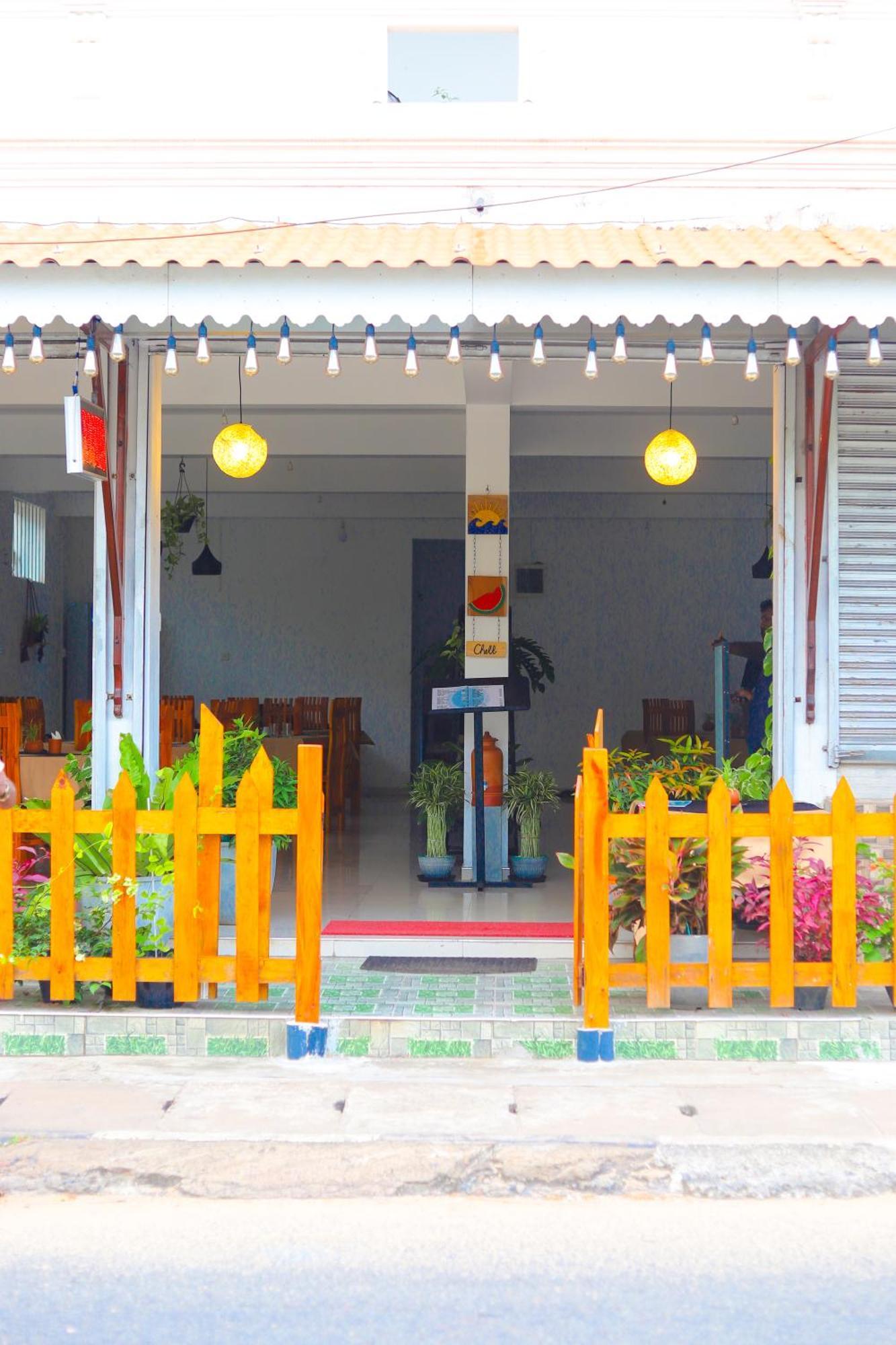Hotel Royal Hub à Kudapaduwa Extérieur photo